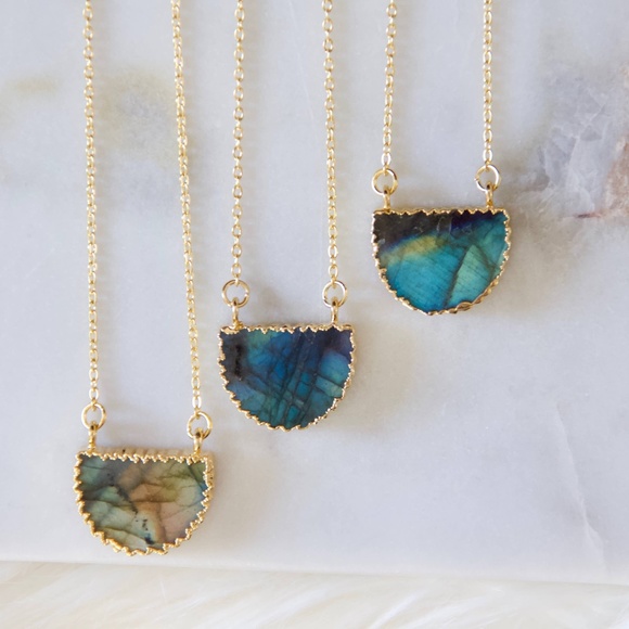 Labradorite Half Moon Necklace - Picture 1 of 1